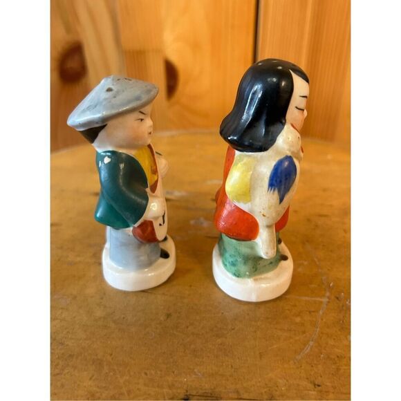 Vintage Asian Man Salt and Pepper Shakers (8559) - Picture 4 of 7